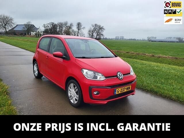 Rood Gebruikt 2019 VW up! high up! Hatchback | € 9.250 (Eerlijke prijs) - Afbeelding 1/4