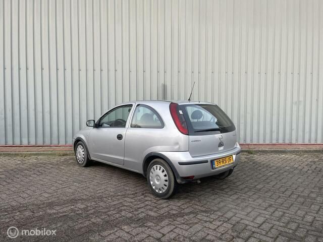 Occasion Opel Corsa 80 PK (58 kW) 2005 Grijs Hatchback