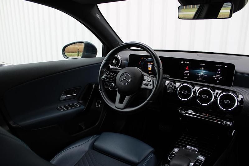 Occasion Mercedes A180 Business 136 PK (100 kW) 2020 Blauw (metallic) Sedan