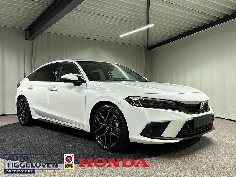 Nieuw Honda Civic Advance 2025 Wit Hatchback