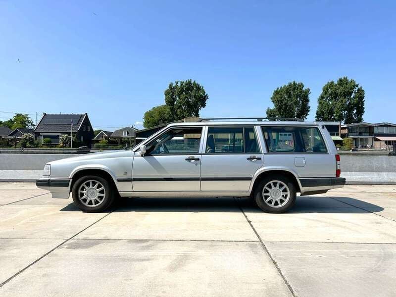 Zilver Gebruikt 1997 Volvo 940 Stationwagen | € 3.650 - Afbeelding 1/4
