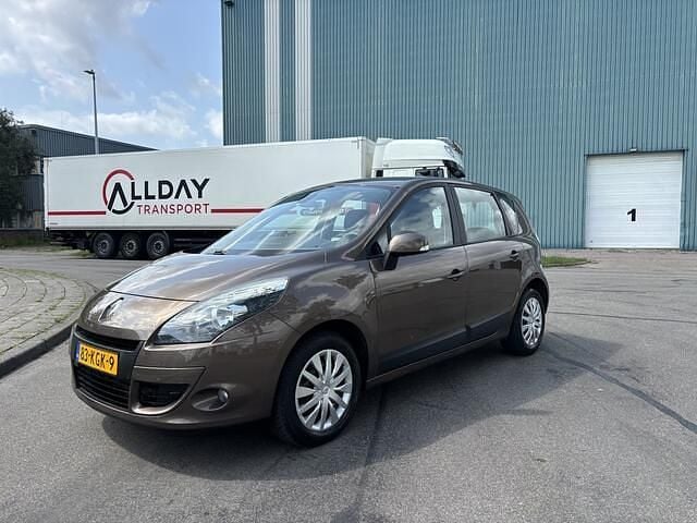 Bruin Gebruikt 2009 Renault Scénic III Expression MPV | € 3.950 (Eerlijke prijs) - Afbeelding 1/4