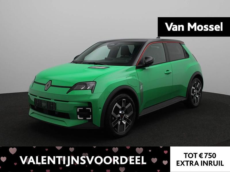 Occasion Renault 5 E-Tech Komfort 110 kW (150 PK) 2024 Groen Hatchback