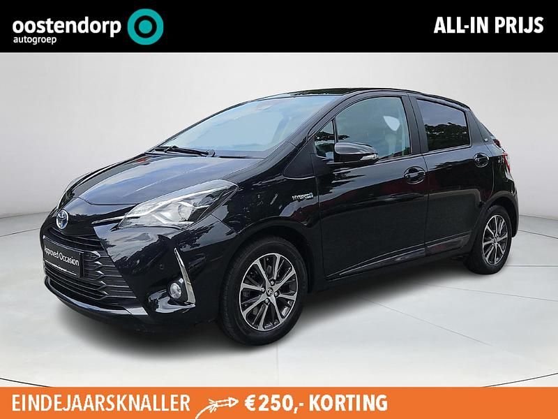 Zwart Gebruikt 2020 Toyota Yaris Hybrid Hatchback | € 18.949 (Eerlijke prijs) - Afbeelding 1/4