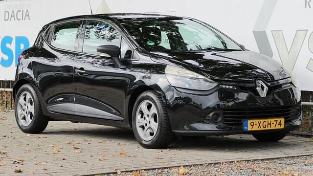 Zwart Gebruikt 2014 Renault Clio IV Authentique Hatchback | € 7.900 (Duur) - Afbeelding 1/4