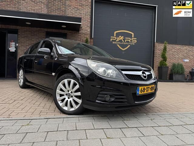 Zwart, metallic lak Gebruikt 2007 Opel Vectra GTS Sport Hatchback | € 1.250 (Super prijs) - Afbeelding 1/4