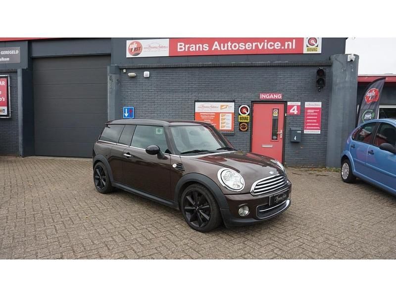 Bruin Gebruikt 2010 Mini Cooper Clubman Stationwagen | € 6.250 (Eerlijke prijs) - Afbeelding 1/4