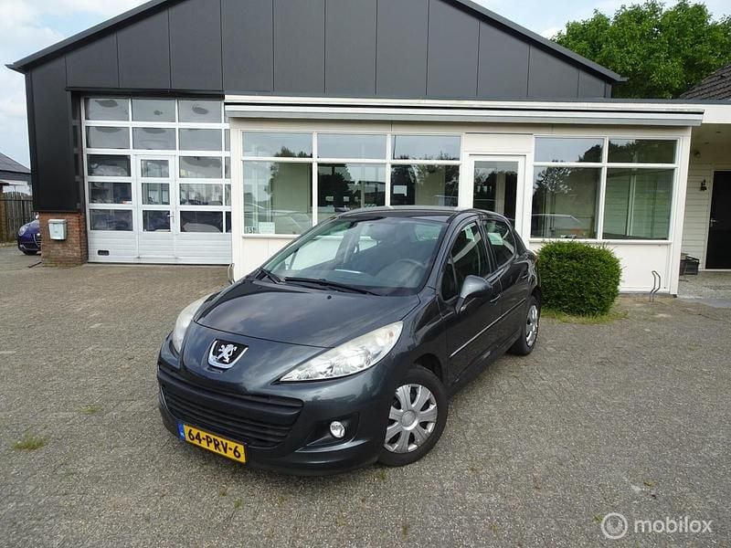 Grijs Gebruikt 2011 Peugeot 207 Access Hatchback | € 2.995 (Eerlijke prijs) - Afbeelding 1/4