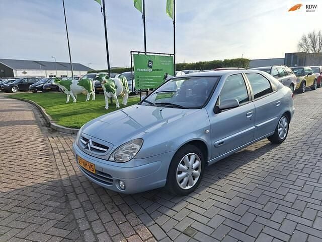 Blauw Occasion 2003 Citroën Xsara Hatchback | € 1.699 (Eerlijke prijs) - Afbeelding 1/4