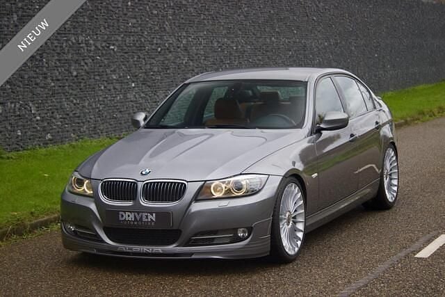 Grijs Gebruikt 2010 BMW 335 Shadowline Sedan | € 15.990 (Duur) - Afbeelding 1/4