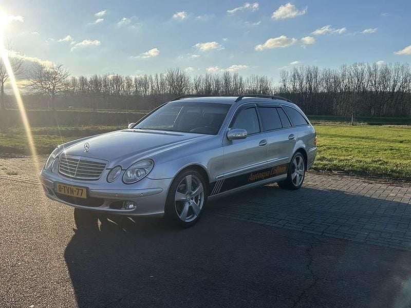 Occasion Mercedes E240 Classic 177 PK (130 kW) 2003 Grijs Stationwagen