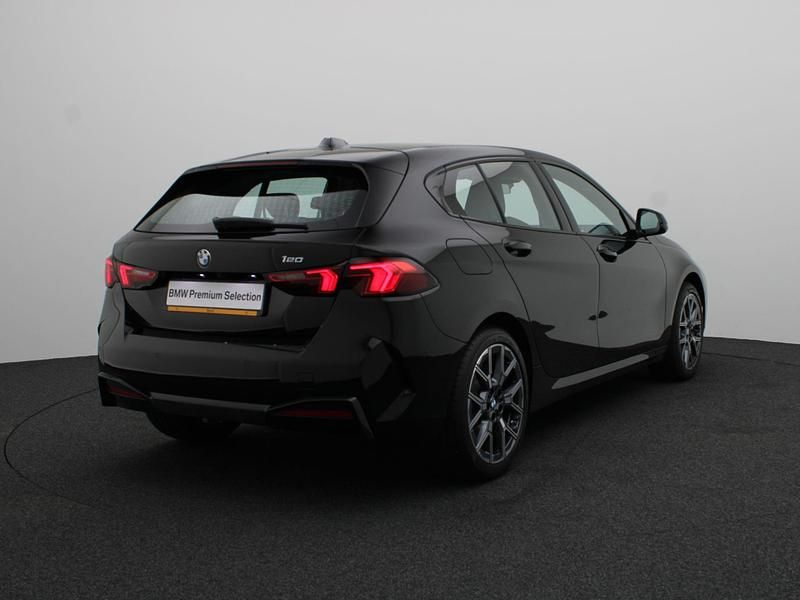 Occasion BMW 120 Comfort Edition 170 PK (125 kW) 2024 Schwarz uni Hatchback