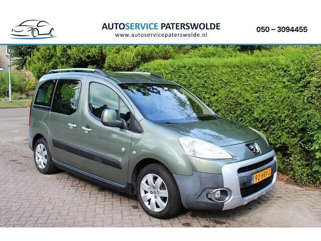 Groen (metallic) Gebruikt 2009 Peugeot Partner Tepee Outdoor MPV | € 3.950 (Eerlijke prijs) - Afbeelding 1/4