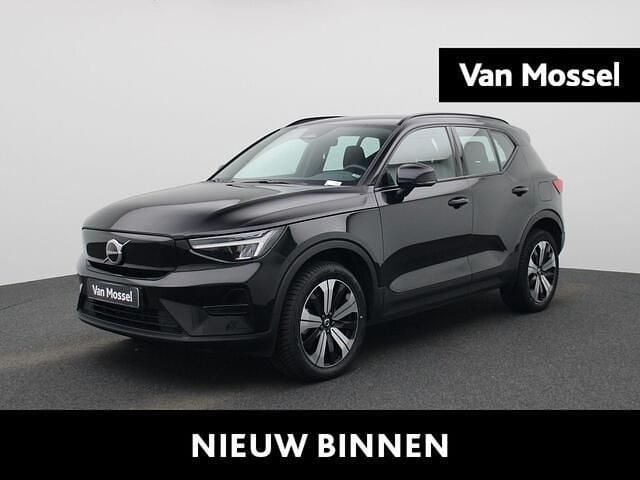 Zwart Gebruikt 2022 Volvo XC40 Core SUV | € 29.900 (Super prijs) - Afbeelding 1/4