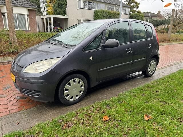 Grijs Gebruikt 2005 Mitsubishi Colt Inform Hatchback | € 999 (Super prijs) - Afbeelding 1/4