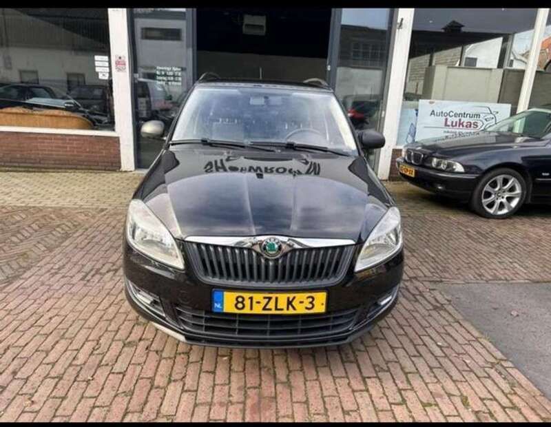 Zwart Gebruikt 2013 Skoda Fabia Stationwagen | € 4.100 (Eerlijke prijs) - Afbeelding 1/4