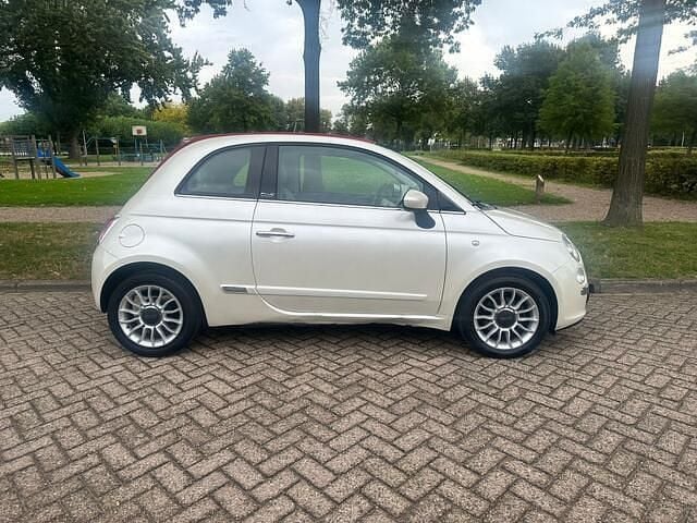 Wit (metallic) Gebruikt 2012 Fiat 500C Lounge Cabriolet | € 4.999 (Eerlijke prijs) - Afbeelding 1/4