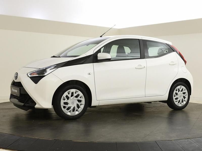 Occasion Toyota Aygo X-play 72 PK (52 kW) 2021 Wit Hatchback