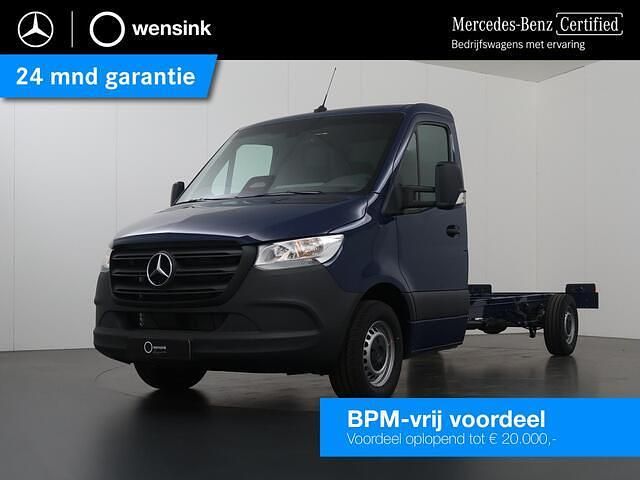 Blauw Gebruikt 2024 Mercedes Sprinter Van | € 47.850 (Goede deal) - Afbeelding 1/4