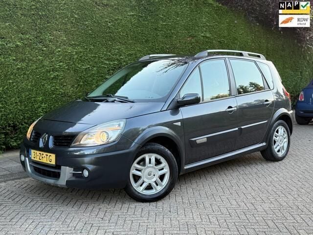 Grijs Gebruikt 2008 Renault Scénic II Authentique MPV | € 2.500 (Iets duurder) - Afbeelding 1/4