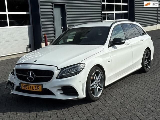 Wit Gebruikt 2020 Mercedes C220 Premium Plus Sedan | € 12.850 - Afbeelding 1/4