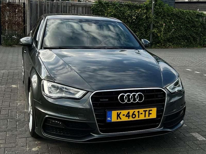 Zilver Gebruikt 2014 Audi A3 Hatchback | € 13.250 (Goede deal) - Afbeelding 1/4