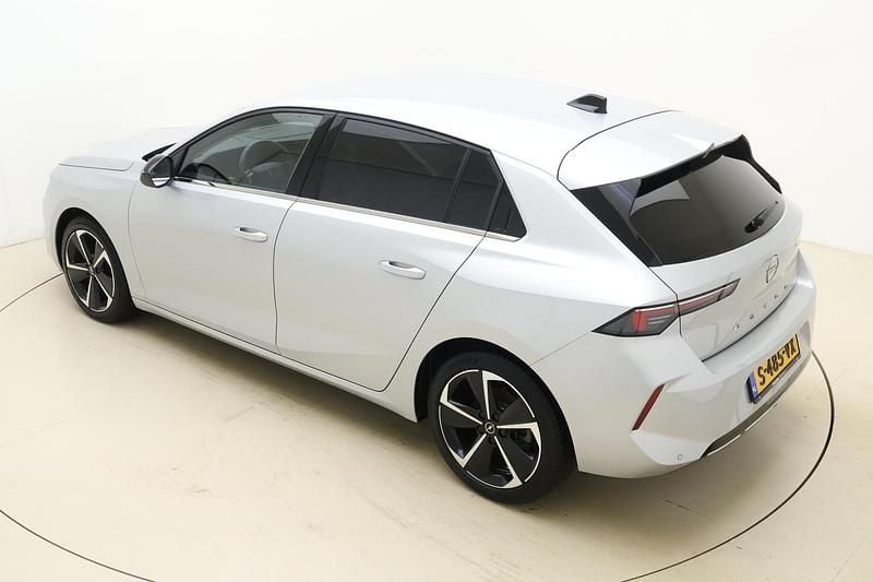 Occasion Opel Astra GS Line 131 PK (96 kW) 2022 Zwart Hatchback