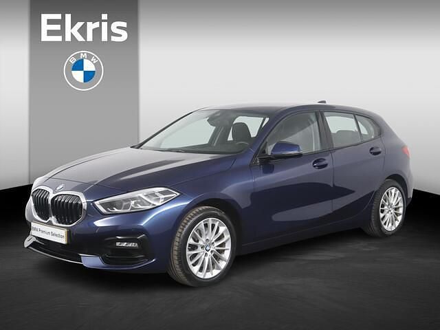 Blauw Gebruikt 2020 BMW 118 Executive Hatchback | € 22.900 (Eerlijke prijs) - Afbeelding 1/4
