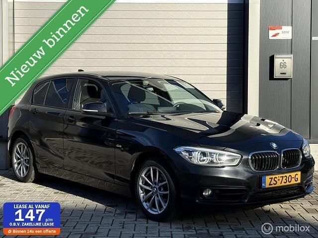 Zwart Gebruikt 2016 BMW 118 Sport Line Hatchback | € 8.950 (Super prijs) - Afbeelding 1/4