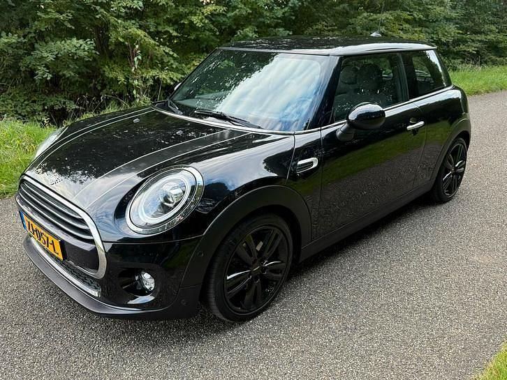Gebruikt 2019 Mini Cooper Hatchback | € 17.950 (Goede deal) - Afbeelding 1/4