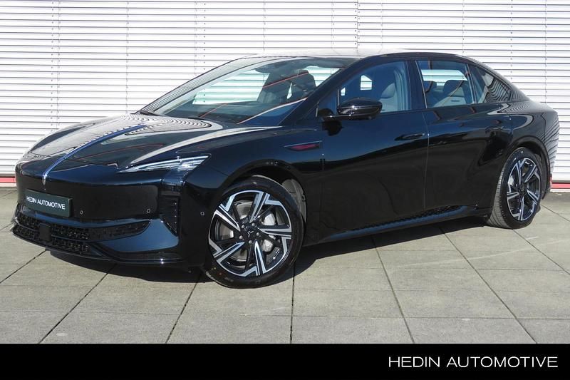 Zwart Nieuw 2025 Hongqi EH7 Sedan | € 59.995 - Afbeelding 1/4