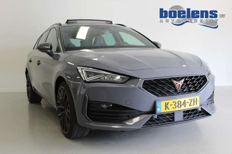 Grijs Gebruikt 2021 Cupra Leon VZ Stationwagen | € 19.875 (Super prijs) - Afbeelding 1/4