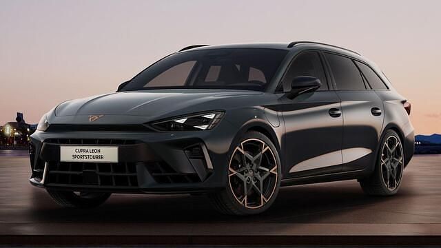 Blauw Gebruikt 2025 Cupra Leon VZ Stationwagen | € 47.990 - Afbeelding 1/4