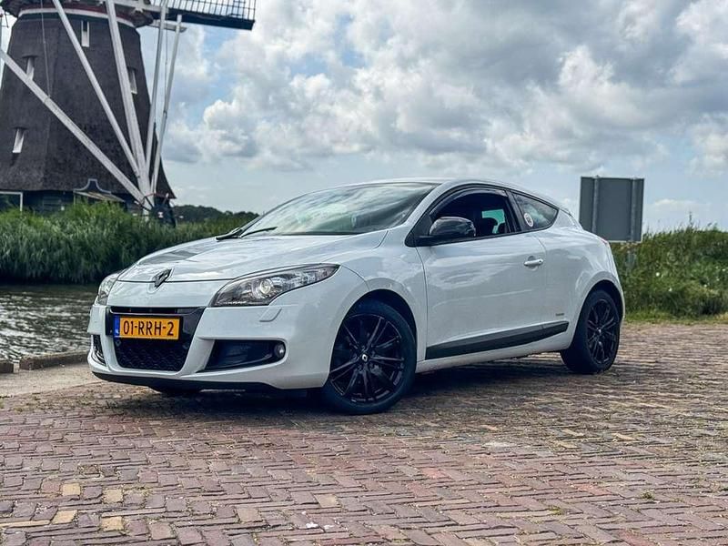 Occasion Renault Mégane Coupé 131 PK (96 kW) 2011 Wit Coupé