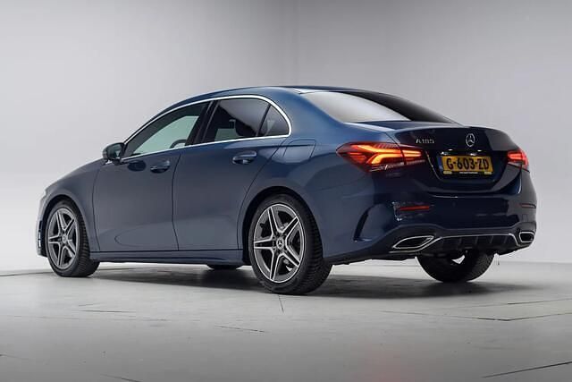 Occasion Mercedes A180 Business 136 PK (100 kW) 2019 Blauw Sedan