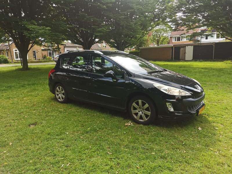 Zwart Gebruikt 2010 Peugeot 308 Stationwagen | € 950 (Super prijs) - Afbeelding 1/4