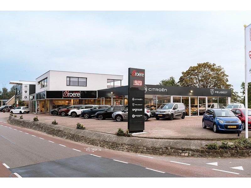 Grijs Gebruikt 2022 Peugeot 2008 Active SUV | € 18.900 (Eerlijke prijs) - Afbeelding 1/1