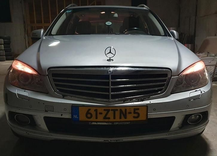 Gebruikt 2010 Mercedes C200 Stationwagen | € 3.750 (Goede deal) - Afbeelding 1/4