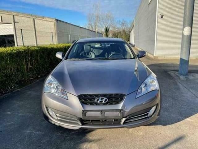 Occasion Hyundai Genesis 302 PK (222 kW) 2011 Grijs Hatchback