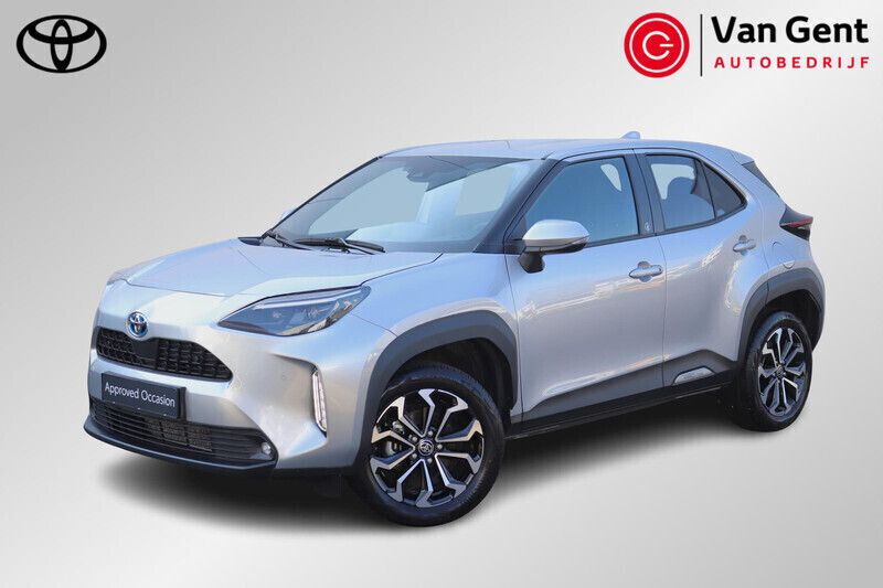 Grijs Gebruikt 2023 Toyota Yaris Cross SUV | € 28.999 (Eerlijke prijs) - Afbeelding 1/4