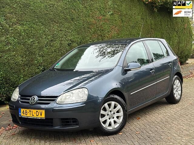 Grijs Gebruikt 2006 VW Golf IV Hatchback | € 4.000 (Eerlijke prijs) - Afbeelding 1/4