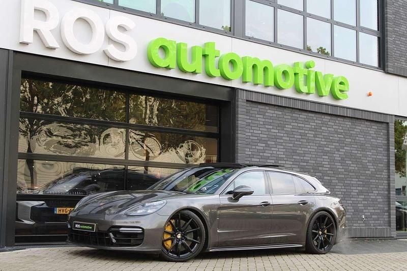 Grijs Gebruikt 2018 Porsche Panamera S E-Hybrid Sport Turismo Sedan | € 67.950 (Super prijs) - Afbeelding 1/4
