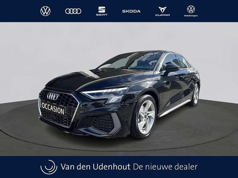 Zwart Gebruikt 2023 Audi A3 S-Line Sedan | € 33.750 (Eerlijke prijs) - Afbeelding 1/3