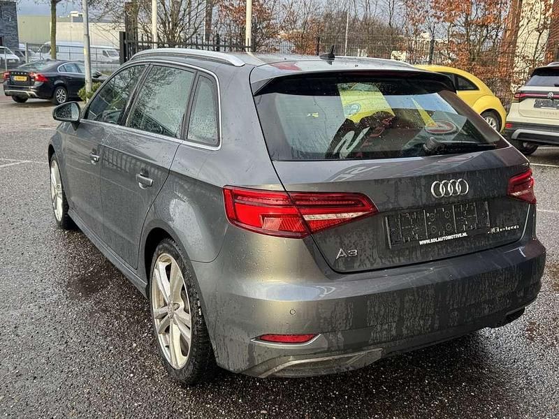 Occasion Audi A3 Sportback e-tron Sport 204 PK (150 kW) 2020 Grijs (metallic) Hatchback