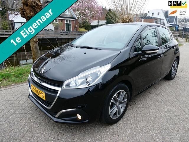 Zwart, metallic lak Gebruikt 2018 Peugeot 208 Hatchback | € 7.745 (Eerlijke prijs) - Afbeelding 1/4
