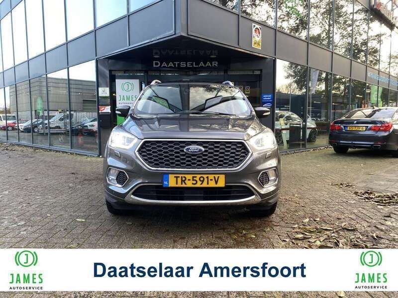 Grijs Gebruikt 2018 Ford Kuga Vignale SUV | € 19.244 (Iets duurder) - Afbeelding 1/4