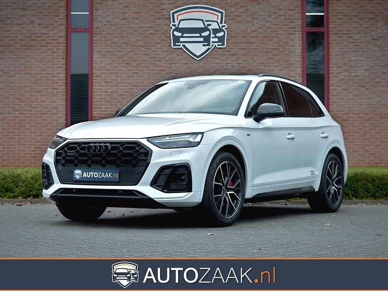 Wit Occasion 2021 Audi Q5 Competition SUV | € 49.950 - Afbeelding 1/4