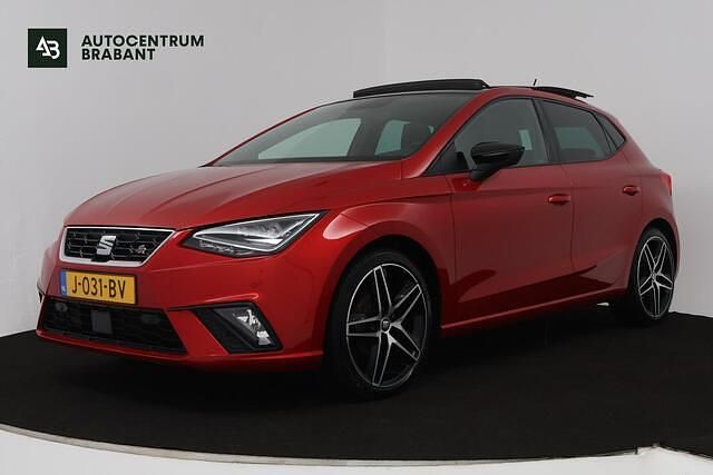 Rood Gebruikt 2020 Seat Ibiza Business Hatchback | € 12.945 (Eerlijke prijs) - Afbeelding 1/4