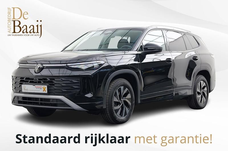 Zwart Nieuw 2025 VW Tayron Edition SUV | € 51.450 (Super prijs) - Afbeelding 1/4