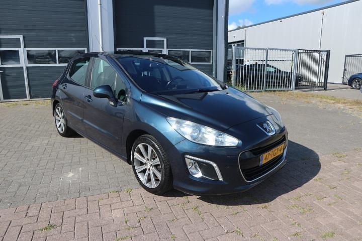 Gebruikt 2012 Peugeot 308 Allure | € 3.950 (Eerlijke prijs) - Afbeelding 1/4